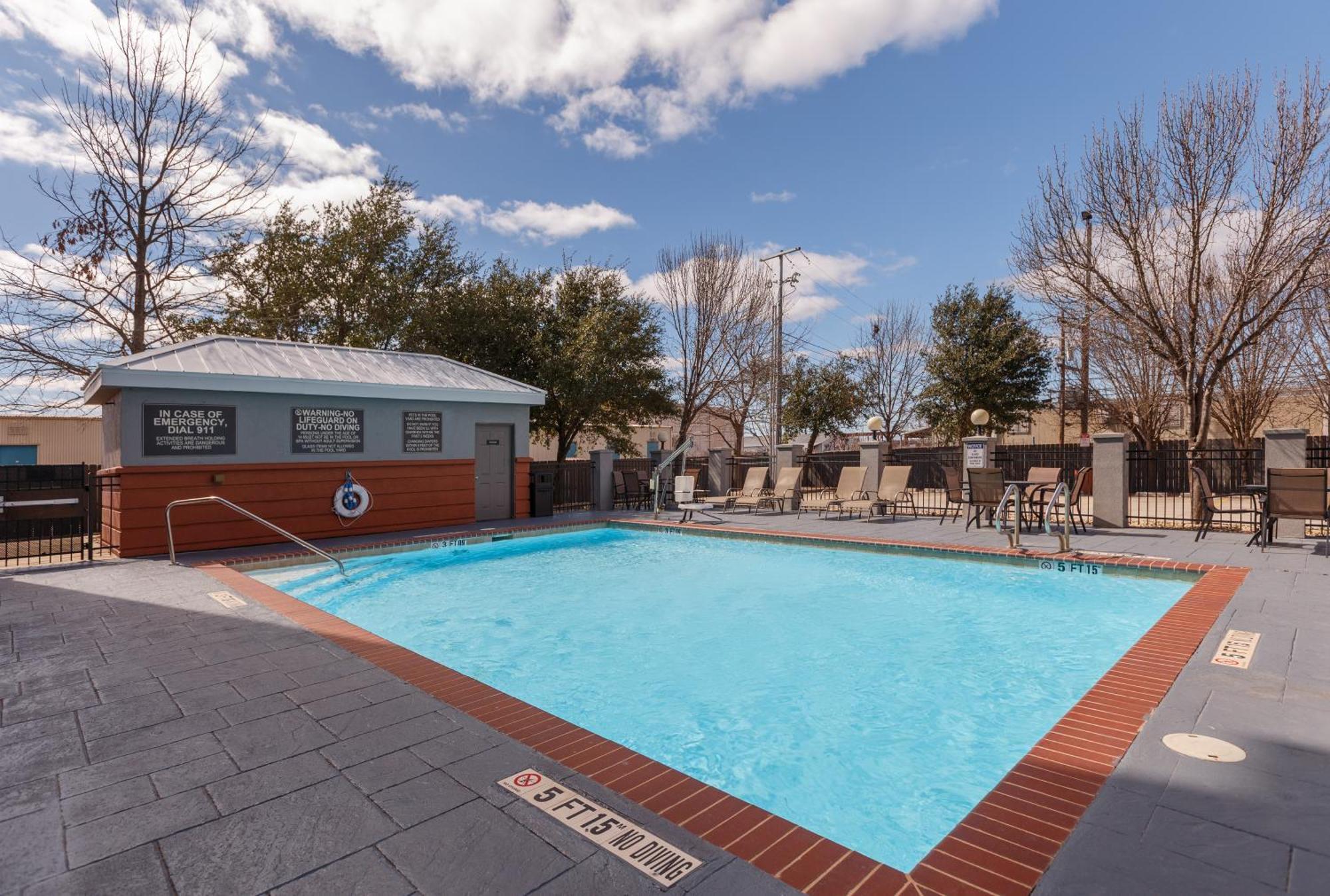 Candlewood Suites San Marcos By Ihg Esterno foto