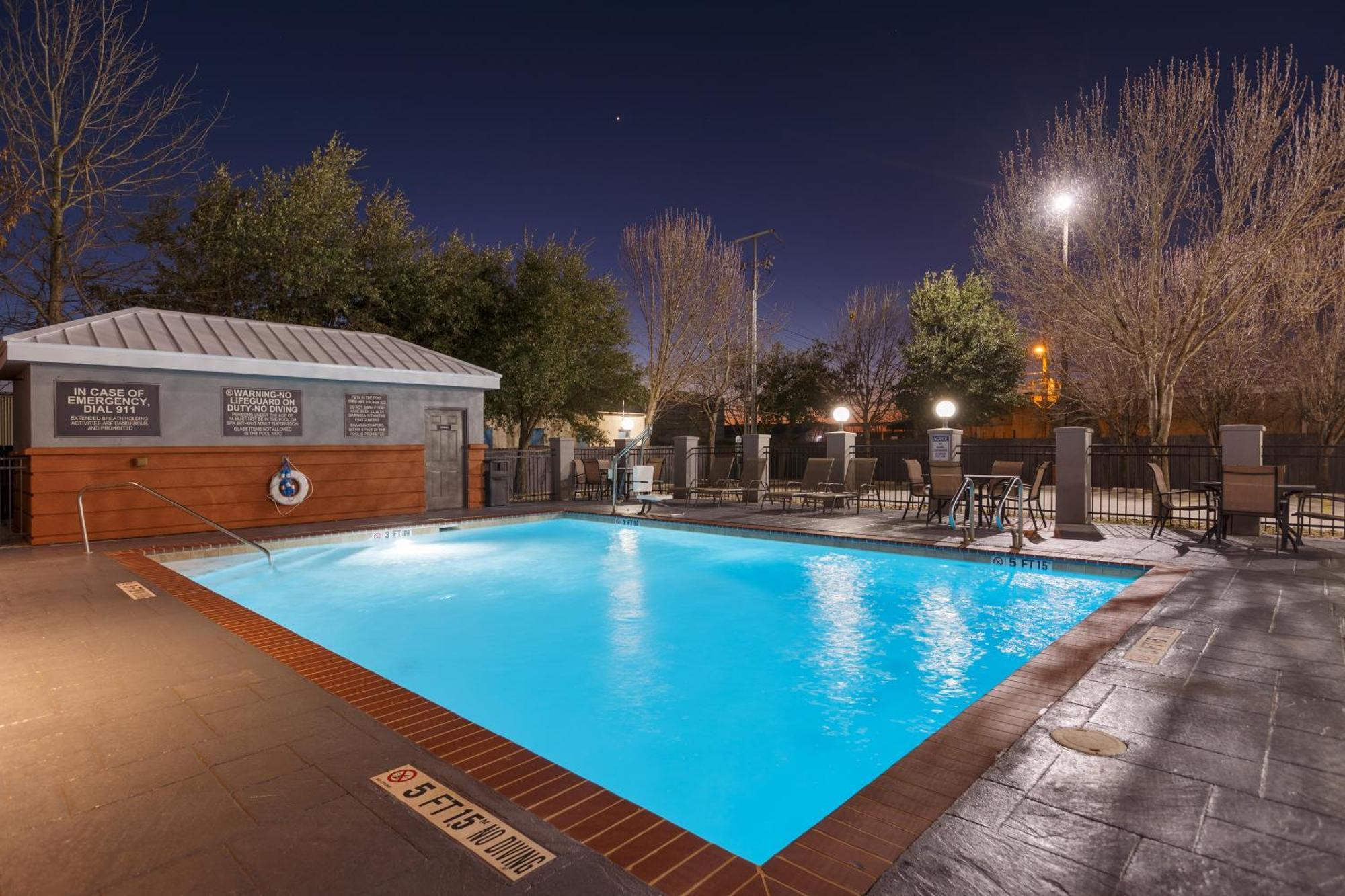 Candlewood Suites San Marcos By Ihg Esterno foto
